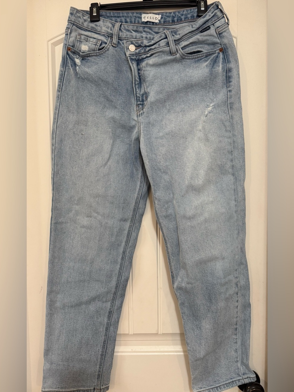 Cello Women's Slim Straight Light Blue Jeans